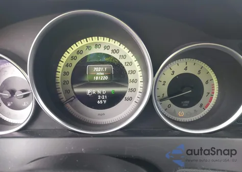 2013 Mercedes-Benz C 250 Sport z USA, uszkodzony, nr VIN WDDGF4HB2DF972380